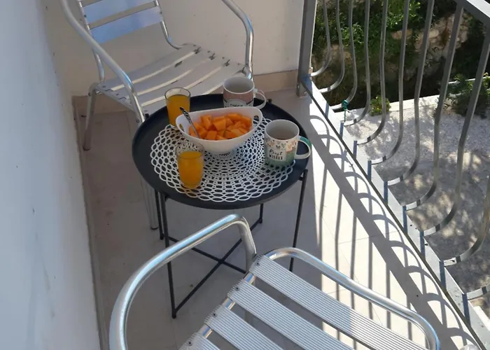 Sisters Komin (Dubrovnik-Neretva)